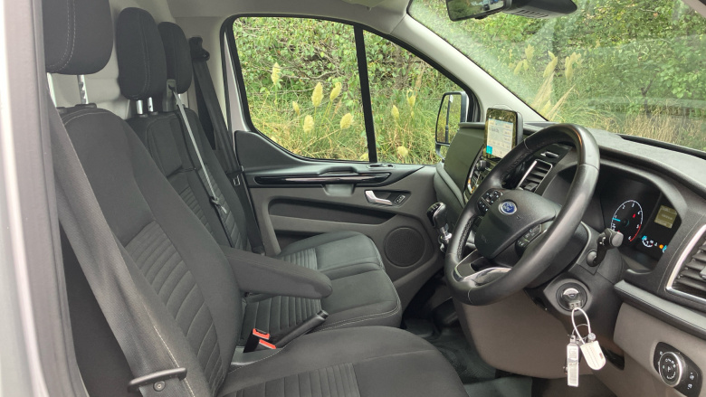 Ford Transit Custom 280 L1 Diesel Fwd 2.0 EcoBlue 130ps Low Roof Limited Van